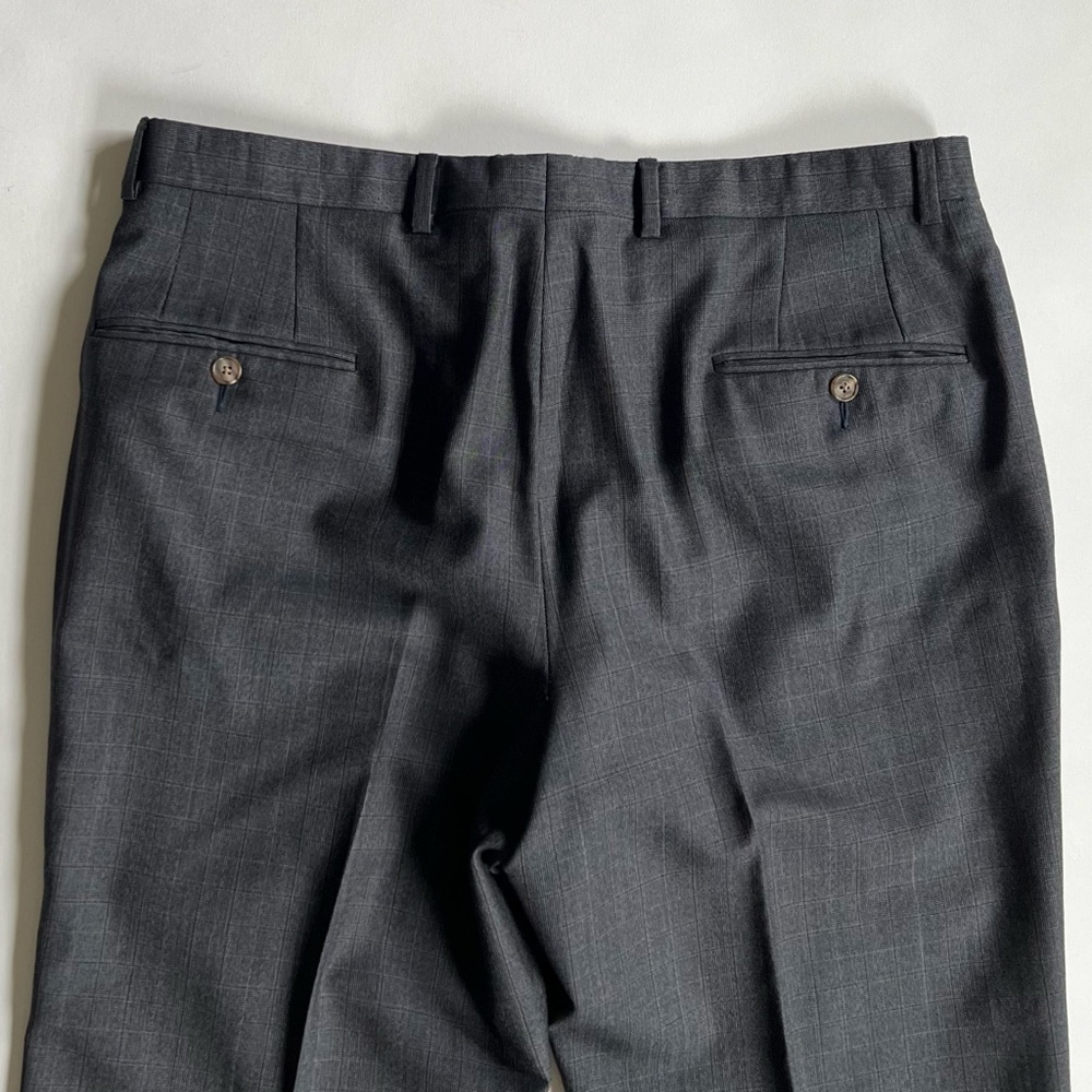 Hickey Freeman Grey Plaid 2 Piece Suit, Size XXL - Picture 10 of 13